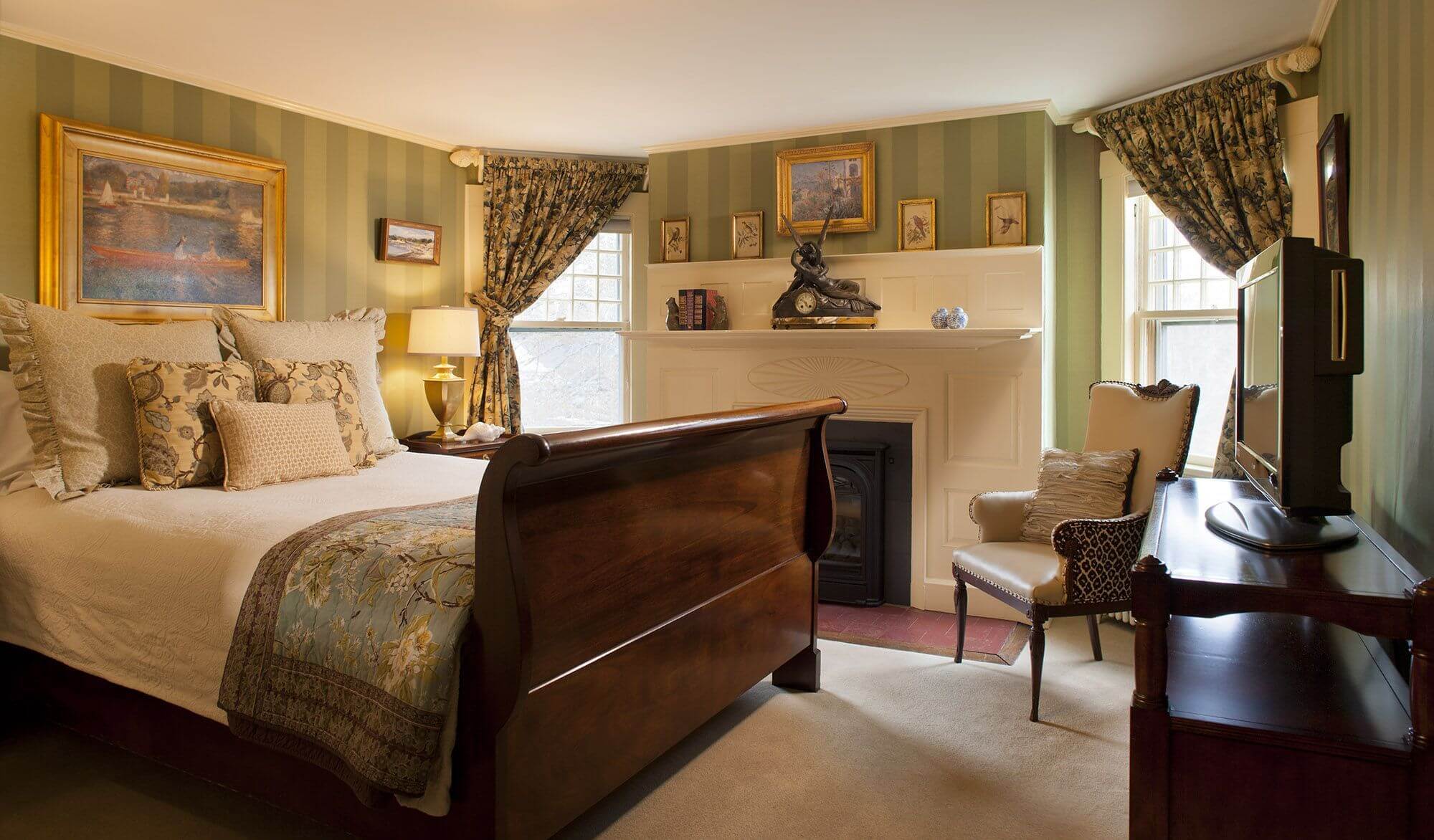 Rooms | B&B in Newport Rhode Island | The Ivy Lodge