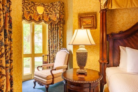 Newport Rhode Island Bed And Breakfast And Inn| The Ivy Lodge